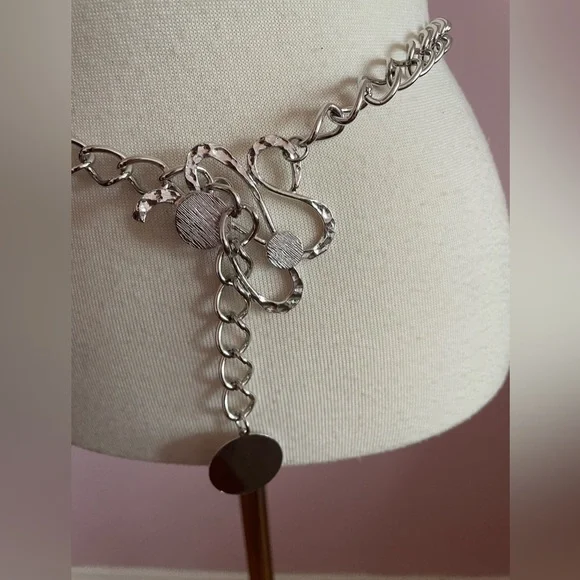 Vintage Silver Chain Belt - Picture 2 of 6